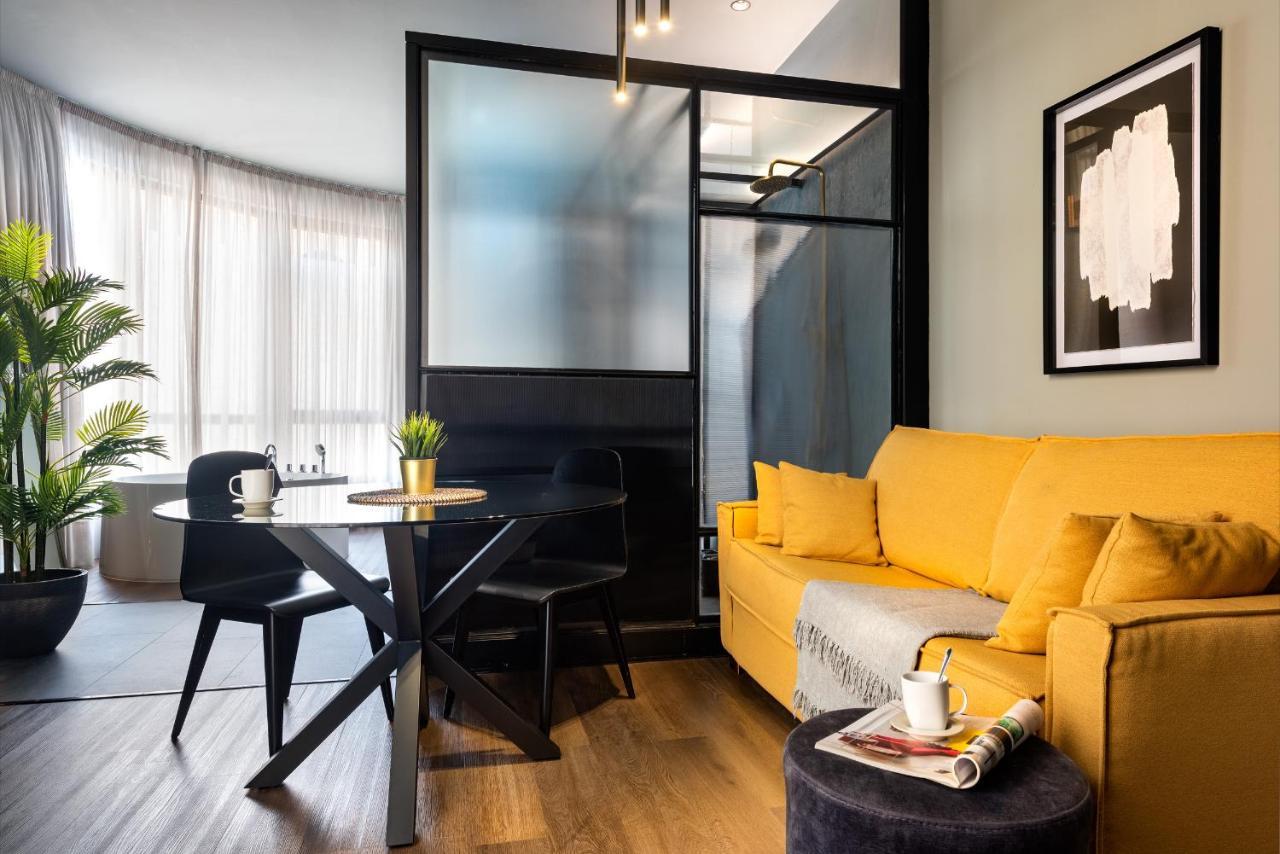 Muralla Sevilla Suites By Lola Kültér fotó