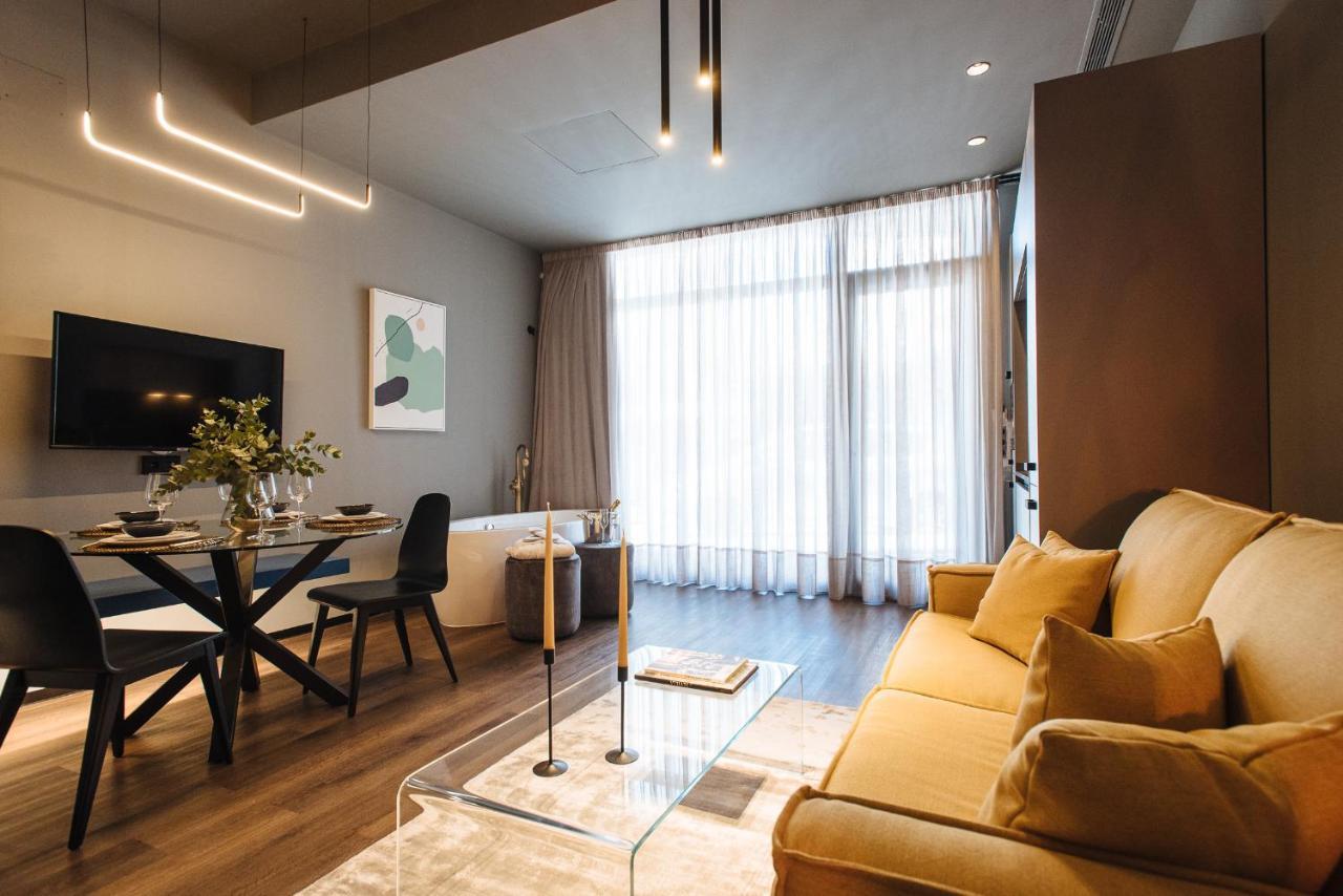 Muralla Sevilla Suites By Lola Kültér fotó