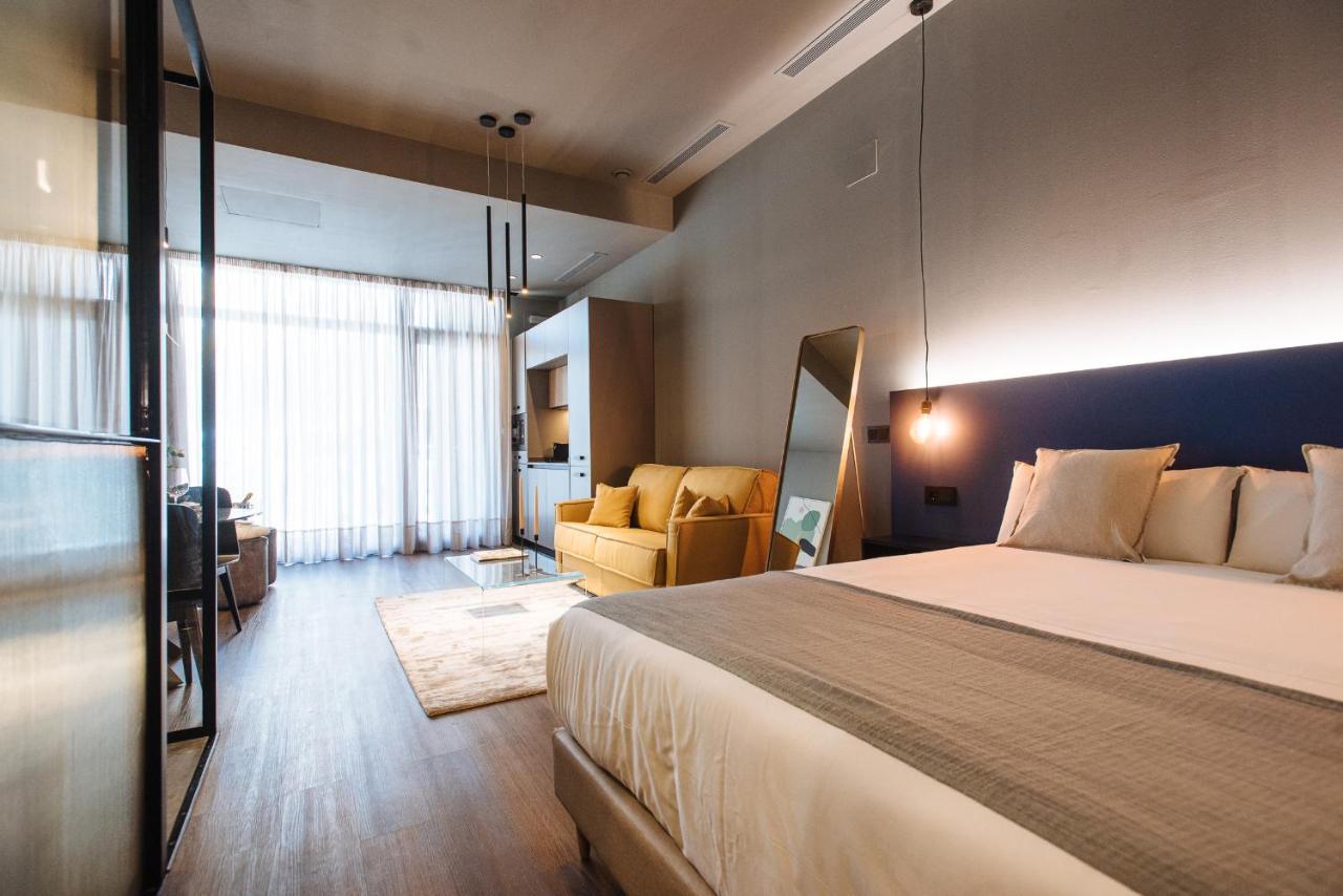 Muralla Sevilla Suites By Lola Kültér fotó